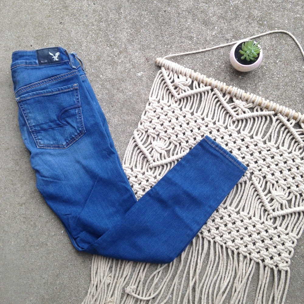 American Eagle Cropped Skinny Jeans Size 2